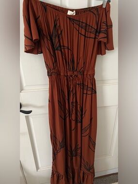 Tanoa Off-Shoulder Rust Floral Maxi Dress with Drawstring Waist size Small